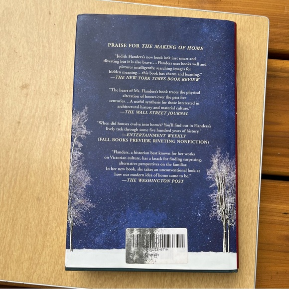 Christmas A Biography First Edition Hardcover Book By Judith Flanders - Picture 2 of 14